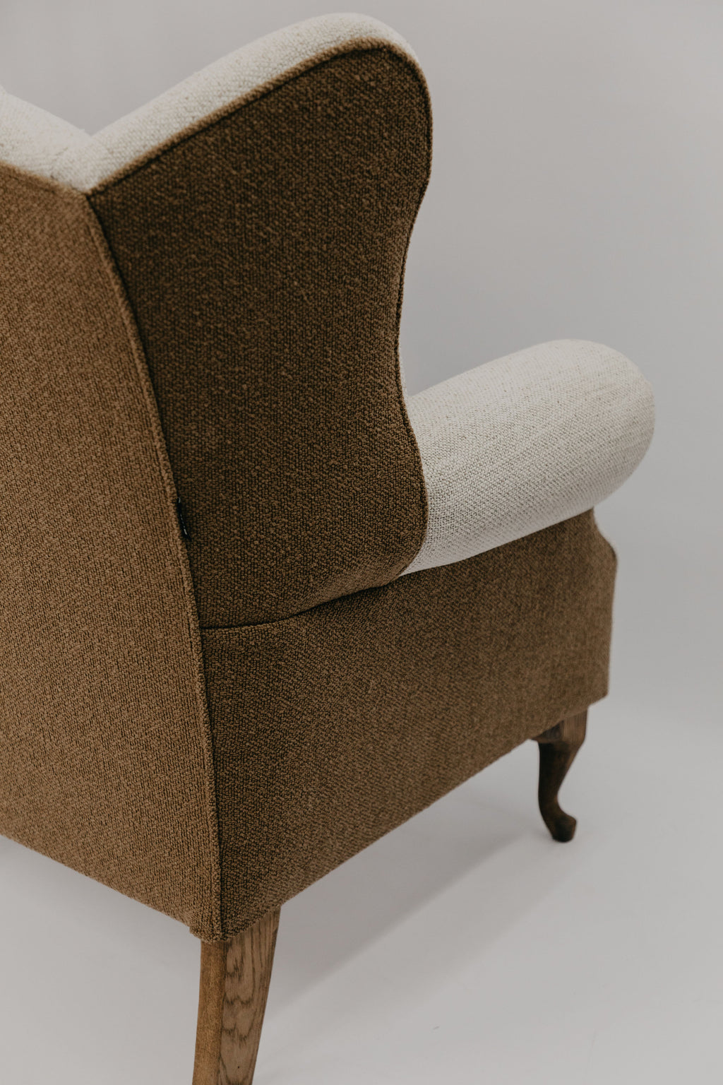 Verin Wingback